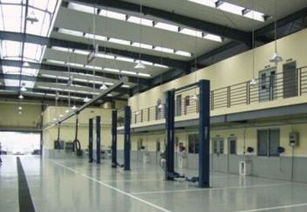 專(zhuān)業(yè)房屋維修與裝修服務(wù) 一站式解決廚房防水、辦公室工裝及管道疏通需求